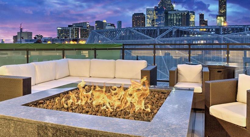 Downtown Houston Deluxe King Suite With Spa Amenities, Pool And Free Parking Bagian luar foto
